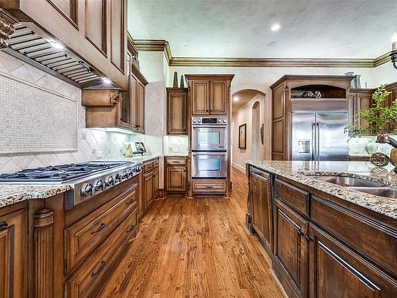 4th image of 7691 Fernwood Pl