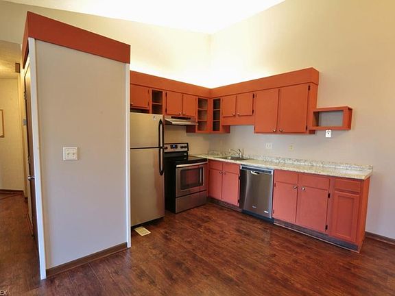 4th image of 3558 Chesapeake Dr