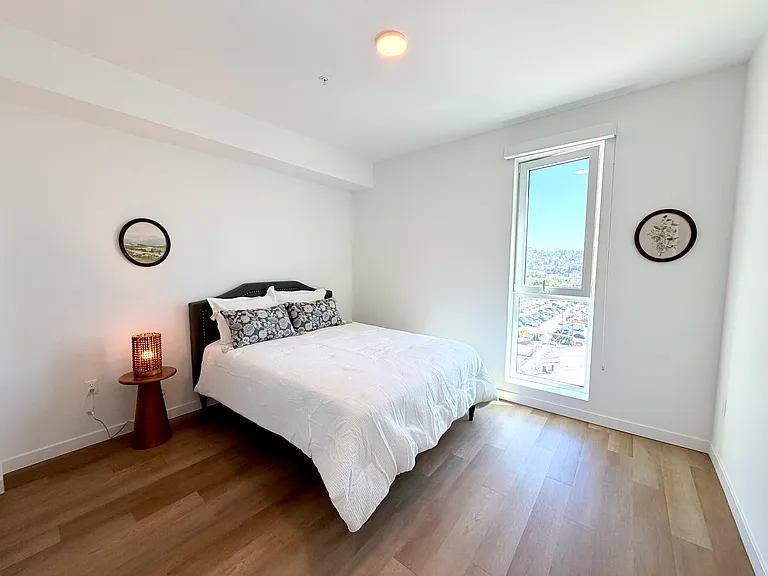 Lux Catalina — Photo 5