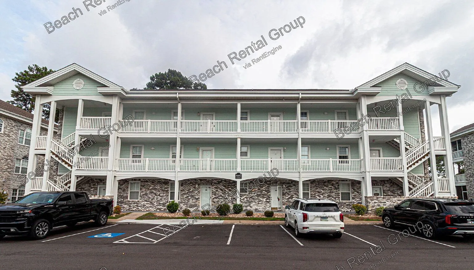 1 bed, 1.5 bath, 800 sqft, $1,250 — Photo 1