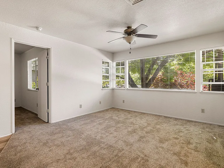 Amanda Place Apartments — Photo 51