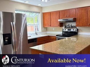 870 Spurlock St, Harrisburg, OR 97446