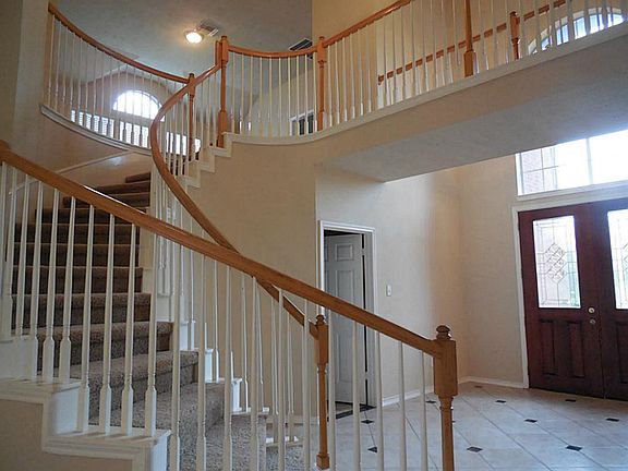 5th image of 6011 Pecos Valley Dr