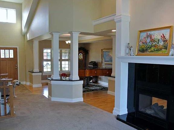 5th image of 2143 Larchwood Ln