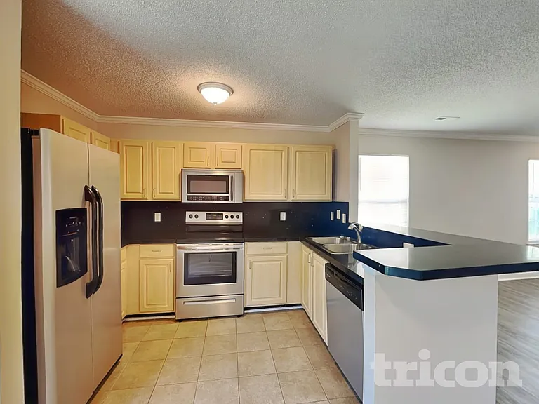 12209 Stewarts Crossing Dr — Photo 6