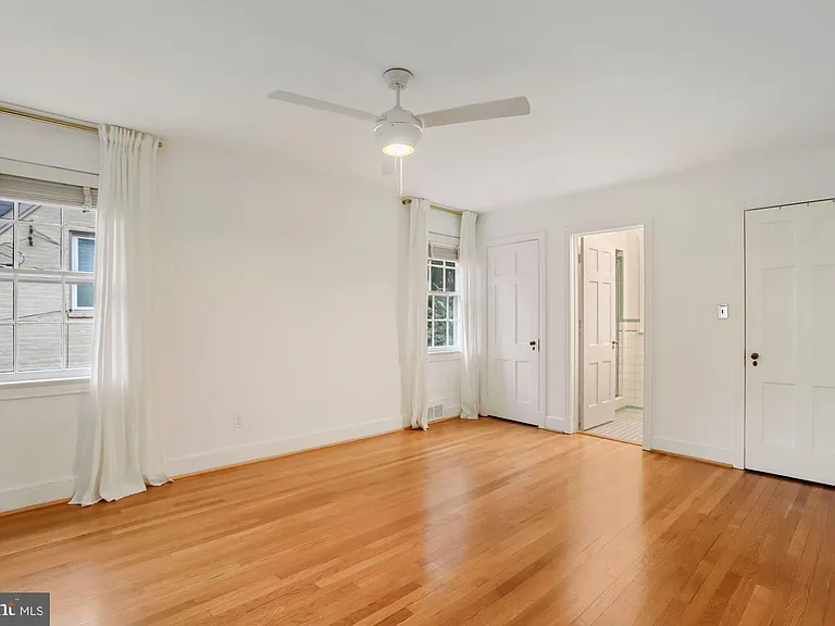 3273 Worthington St NW — Photo 26
