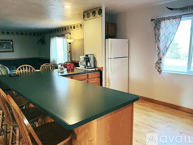 1 bed, 1920 sqft, $2,000 — Photo 4