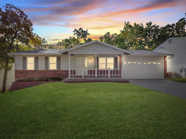 2242 Parkton Way, Barnhart, MO 63012