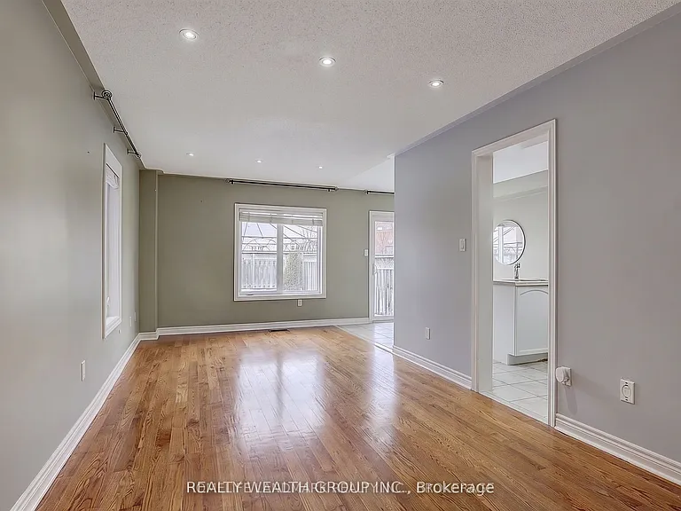 20 Laura Sabrina Dr — Photo 5