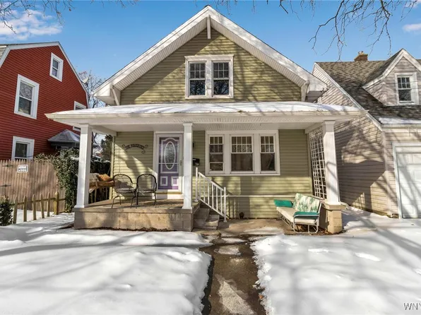 744 Clifton Ave, Niagara Falls, NY 14305