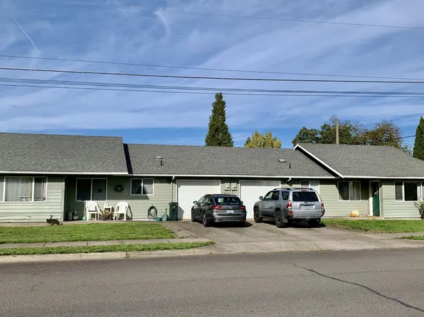 330/350 W D St, Creswell, OR 97426