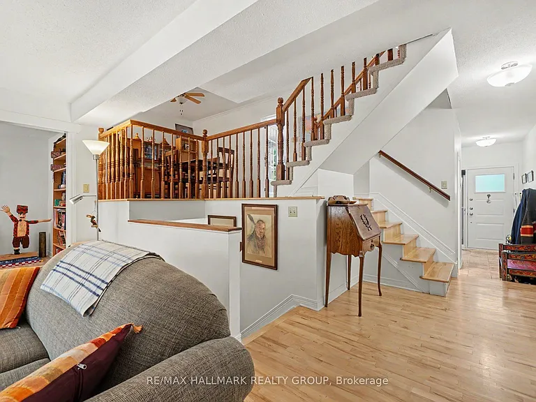 48 Dunbarton Ct — Photo 9