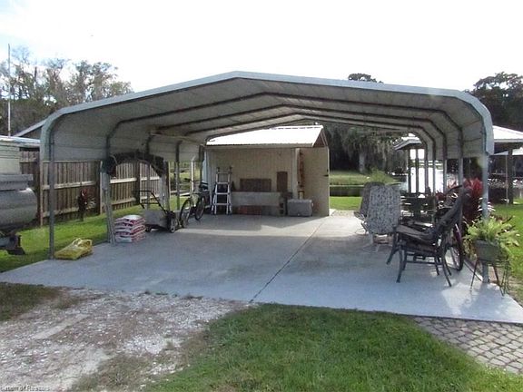 3rd image of 1657 Lakeshore Dr