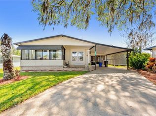 5602 Antigua Dr, Zephyrhills, FL 33541