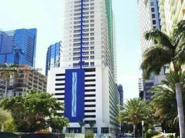1200 Brickell Bay Dr APT 2918, Miami, FL 33131