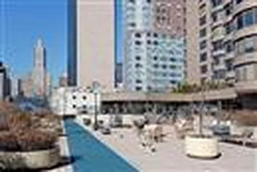 Rented by R New York