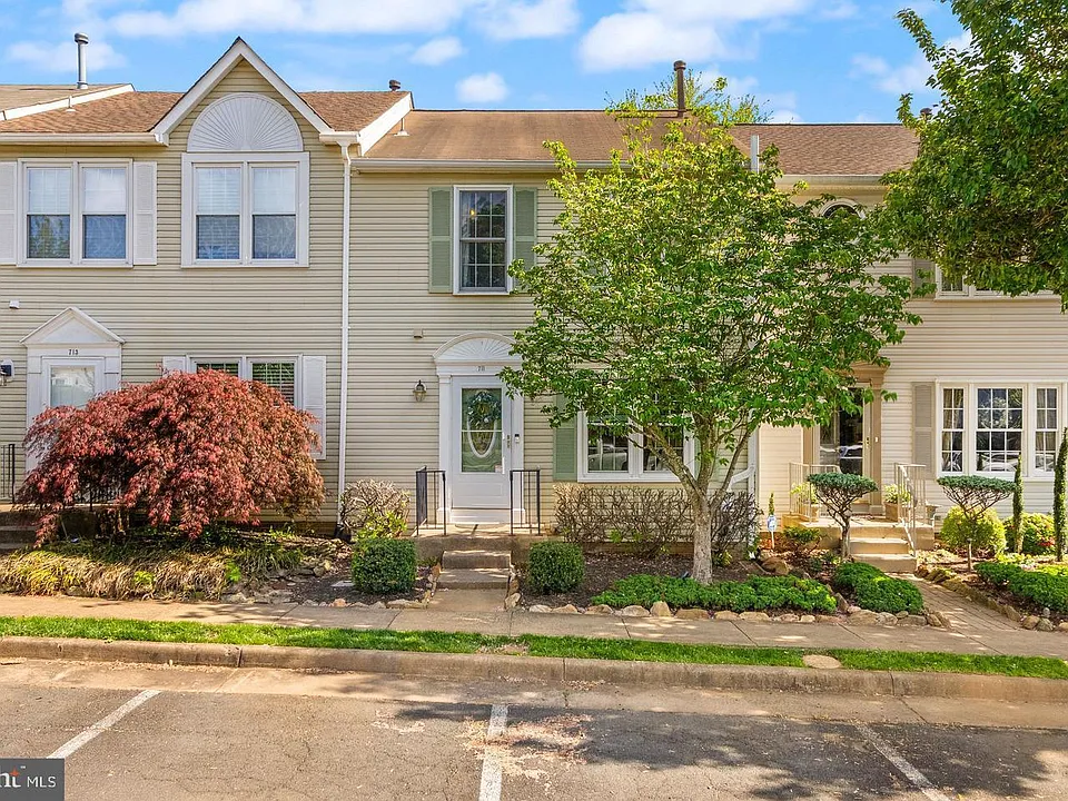 711 Acorn Ct