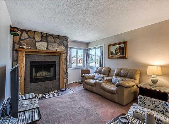 2nd image of 9560 Japonica St