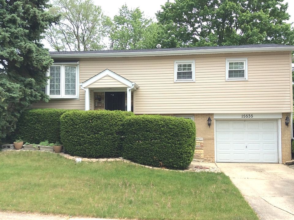 1st image of 15535 Albert Dr