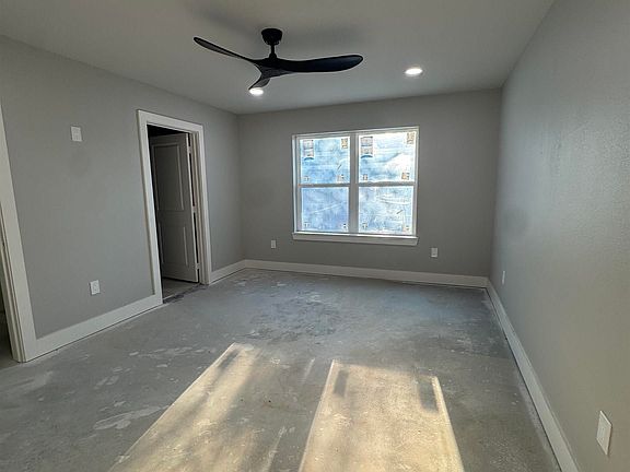 5th image of 2903 Oliver St