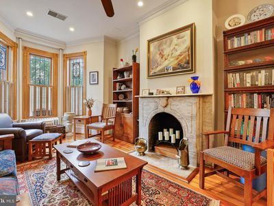 637 Constitution Ave NE, Washington, DC, 20002