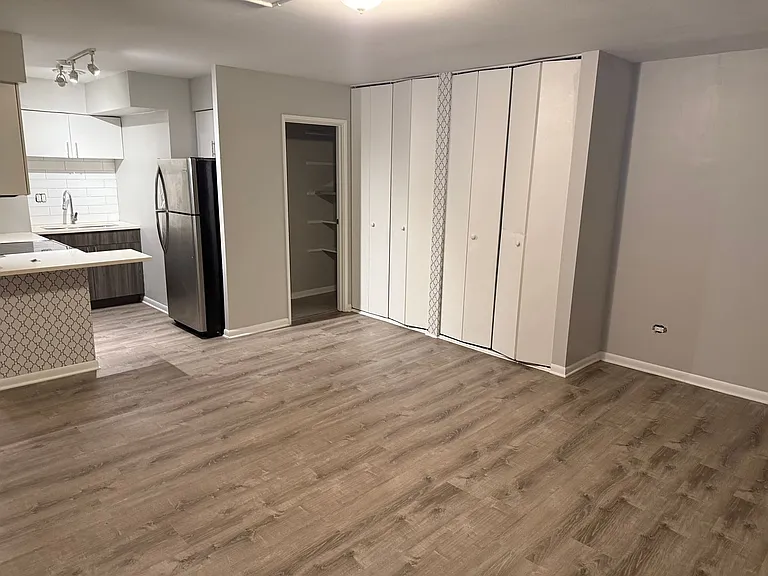 744 W Gordon Terrace — Photo 9