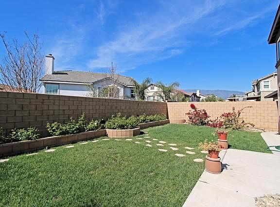 4th image of 7530 Sultana Ave