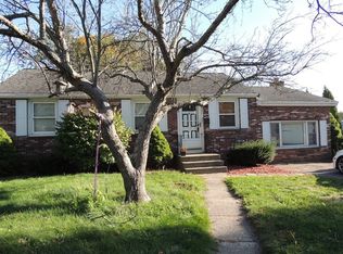 431 E Ashland St, Brockton, MA 02302