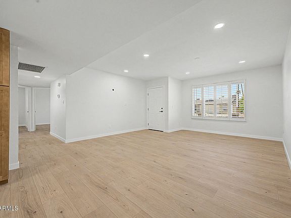 5th image of 2504 W PLATA Avenue