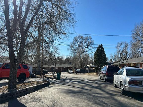 4th image of 2220-22 Reed Dr