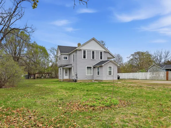 331 E 3rd St, Monticello, MN 55362