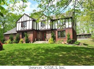 1091 Arbutus St, Middletown, CT 06457