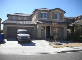 15037 Riverview Ln, Victorville, CA 92394