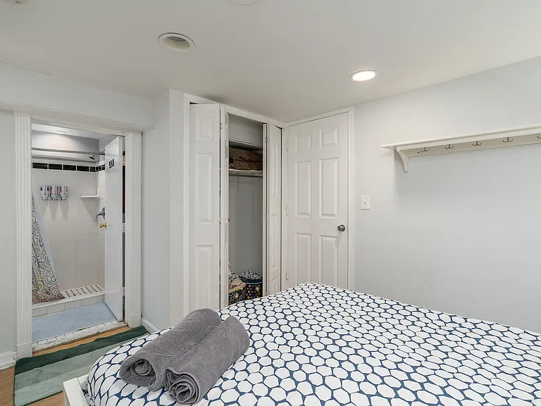 1746 Kalorama Rd NW #B — Photo 10