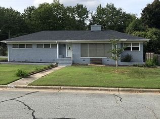 601 Shawnee Rd, Greensboro, NC 27403