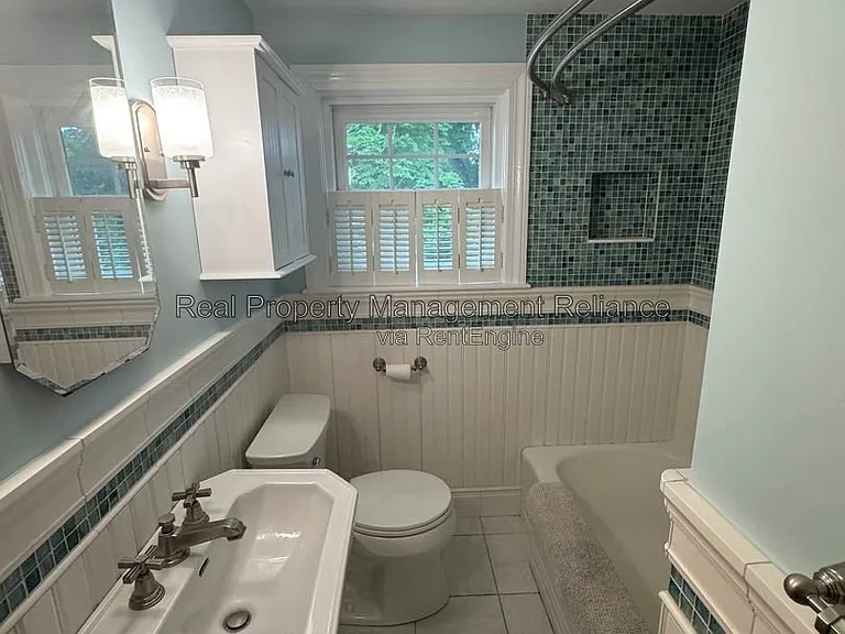 78 Memorial Dr — Photo 9