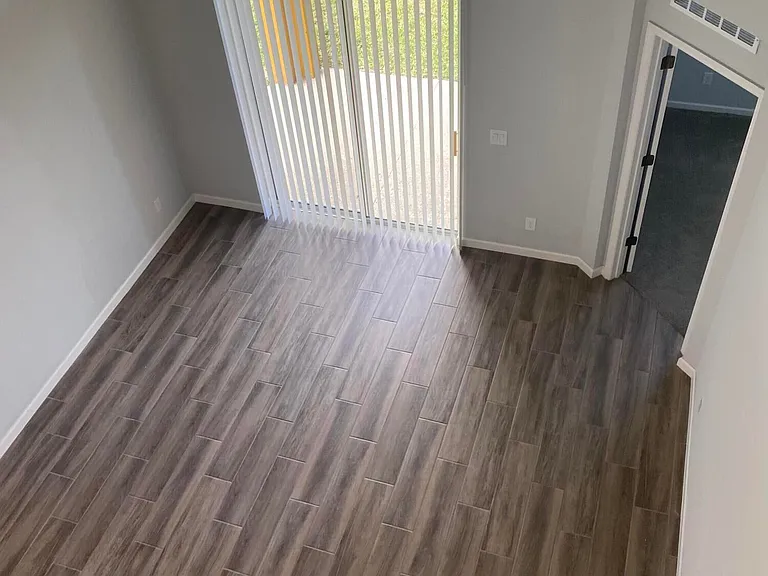 684 Carlsbad Dr — Photo 13