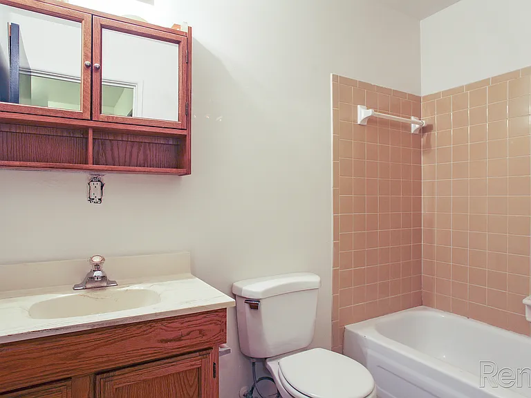 LaFonda Apartments — Photo 19