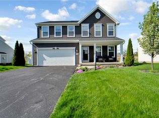 220 Elmcrest Rise, West Henrietta, NY 14586