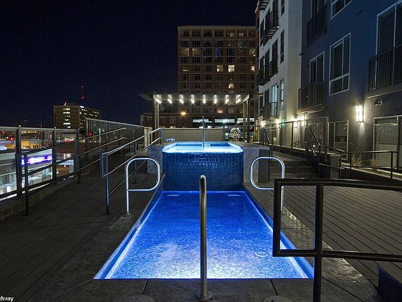 5th image of 828 N Broadway APT 616
