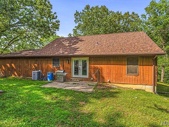 4th image of 3183 Watson Rd