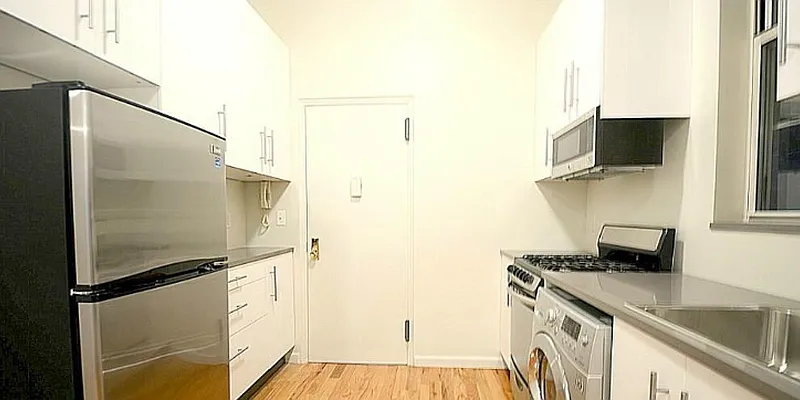Rented by Bold New York | media 16