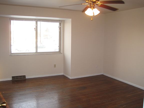 5th image of 3995 Brookshire Ct
