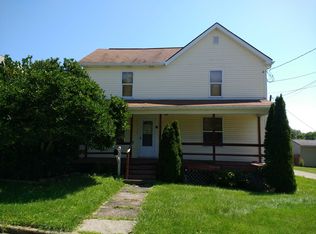 10 6th St, Scottdale, PA 15683
