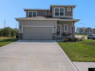 18083 Chutney Dr, Omaha, NE 68136