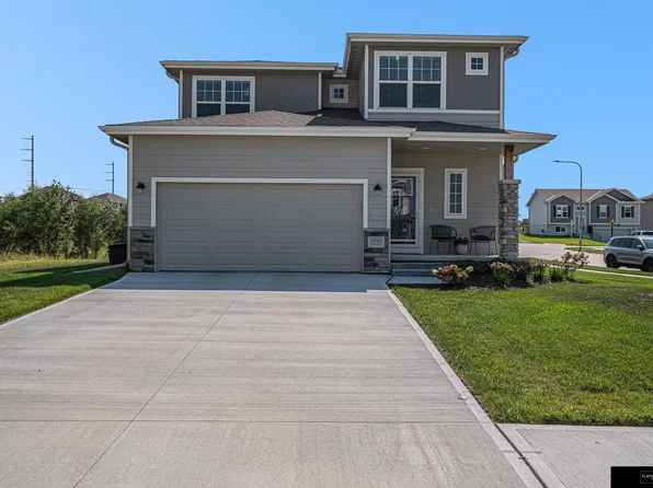 18083 Chutney Dr, Omaha, NE 68136