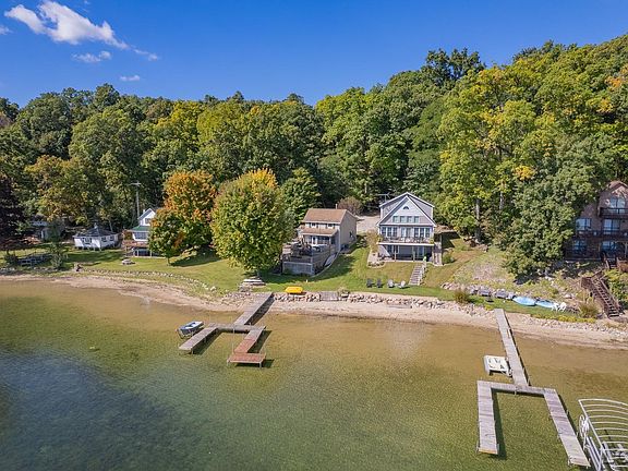 2nd image of 3088 Marsh Rd