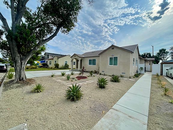 2nd image of 4747 Hazelbrook Ave