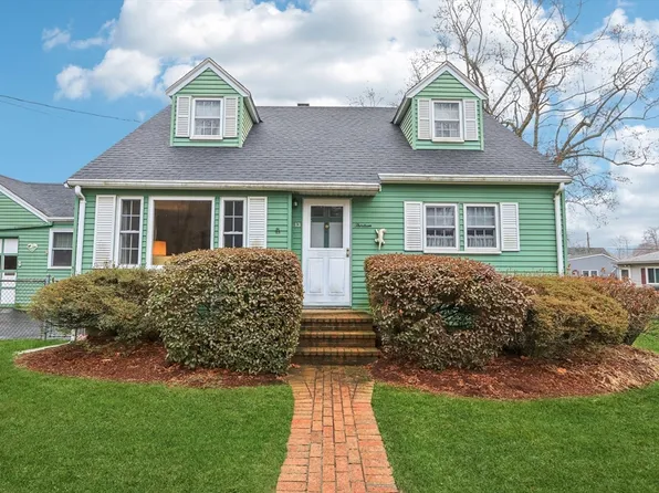 13 Salvatore Cir, Danvers, MA 01923