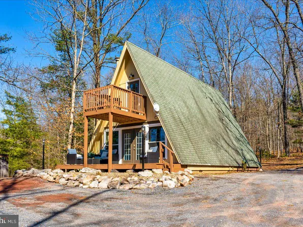 14141 Roberts Rd, Hancock, MD 21750